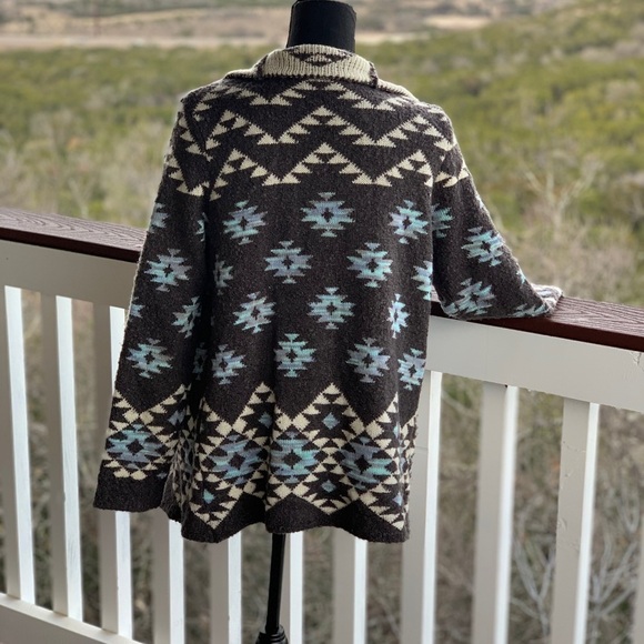 Eyeshadow Aztec & Tribal Print Open Navy Cardigan Sweater - Picture 2 of 12